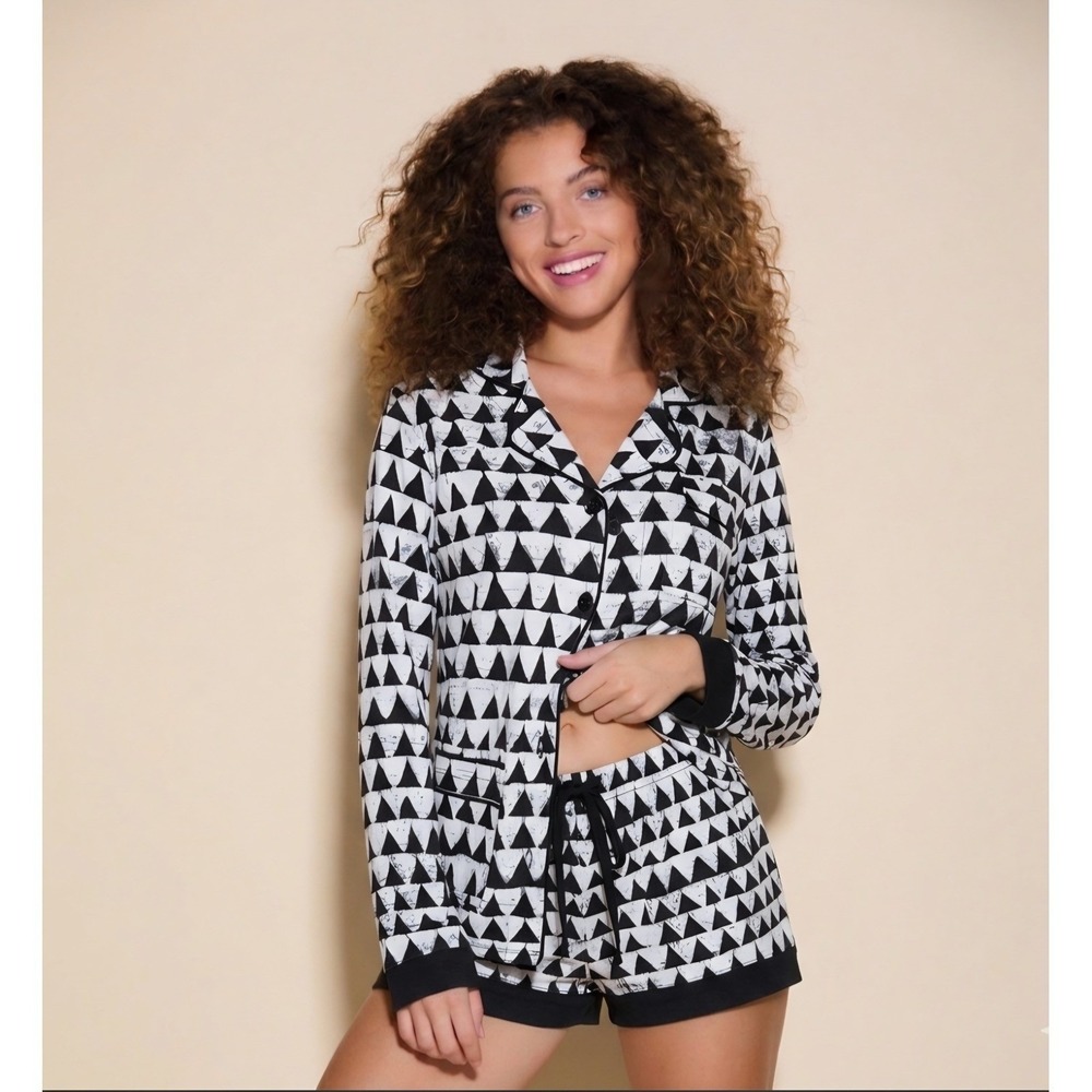 Cosabella Black White Geometric Triangle Pajama Set Top and Shorts Loungewear